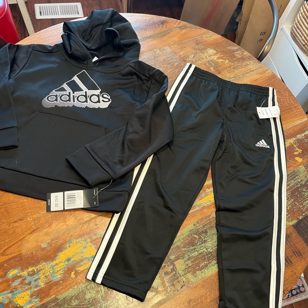 NWT Adidas Kids 2 Piece Set